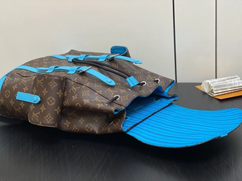 LV Backpacks 4365A-0122