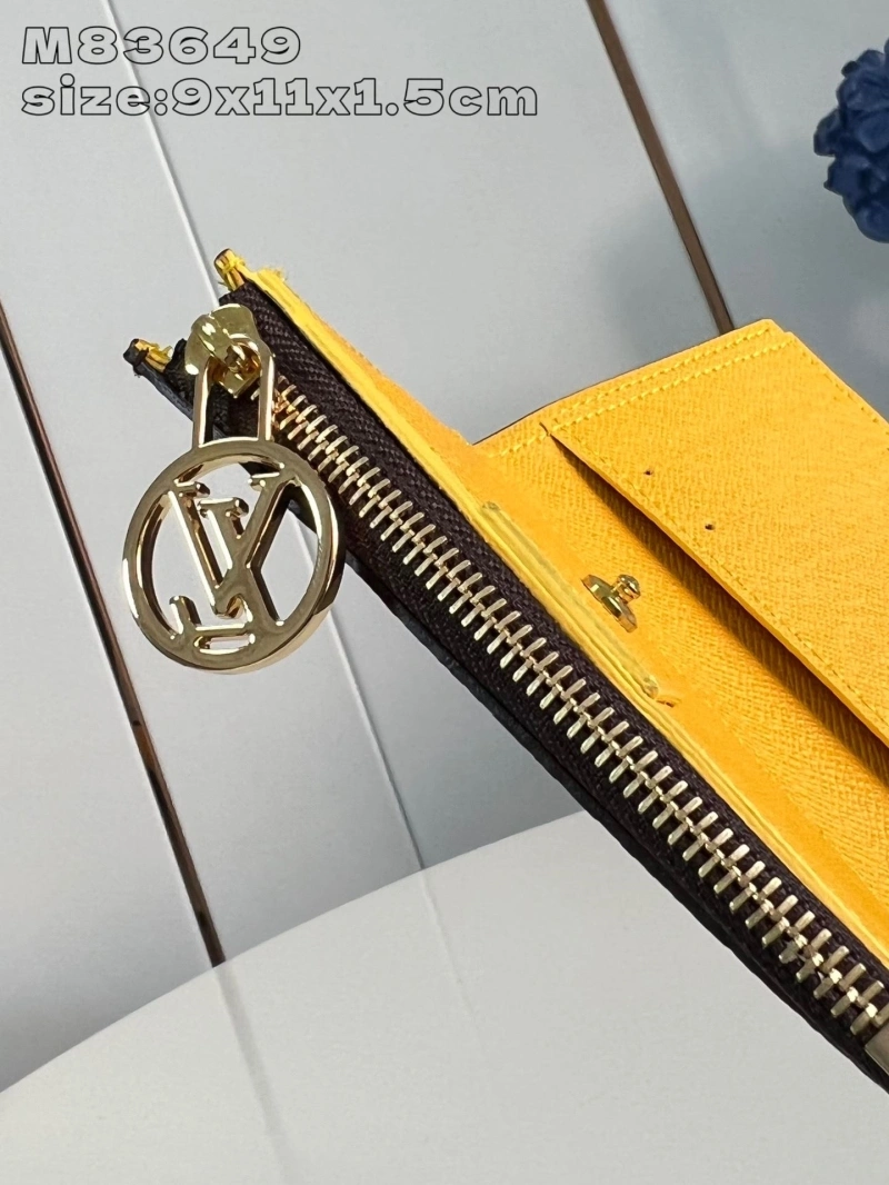 LV Wallets 4365A-0158