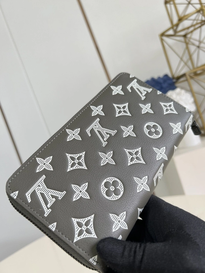 LV Wallets 4365A-0193
