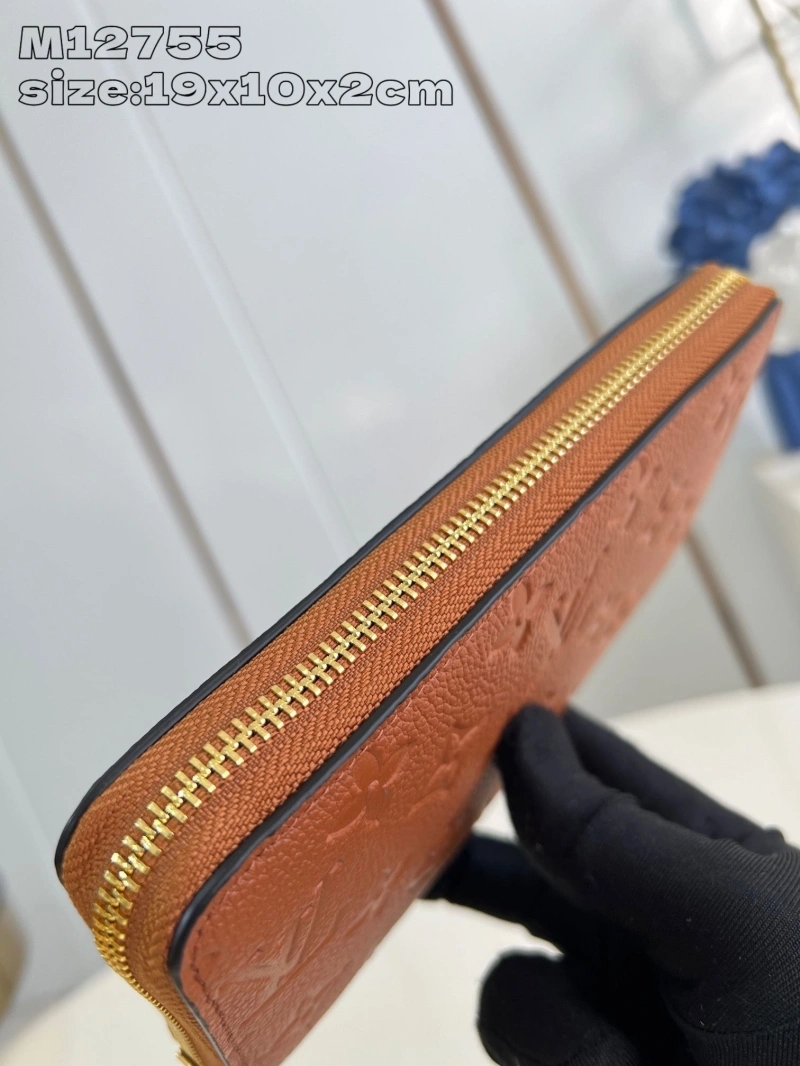 LV Wallets 4365A-0213