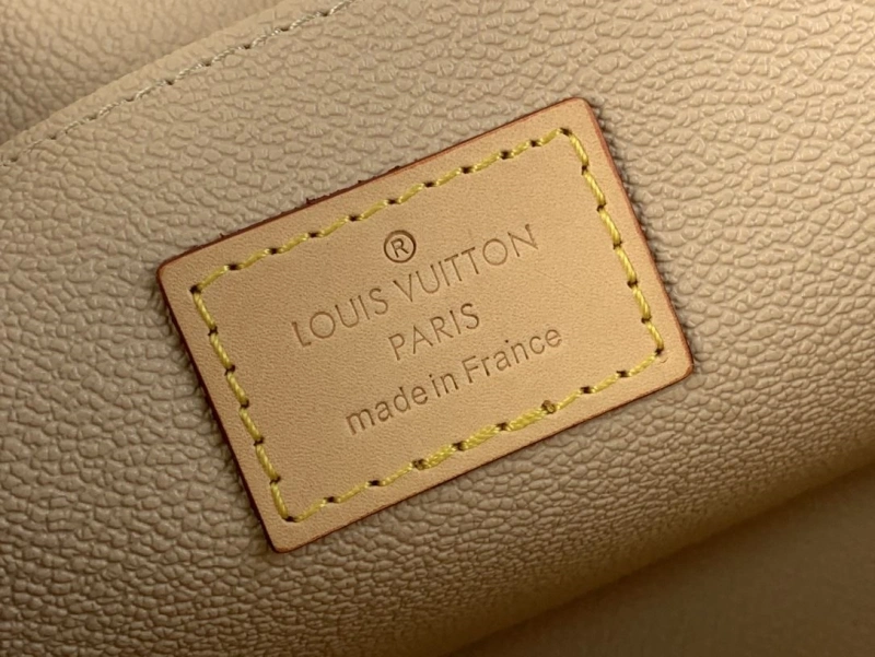 LV Cosmetic Bags 4365A-0239