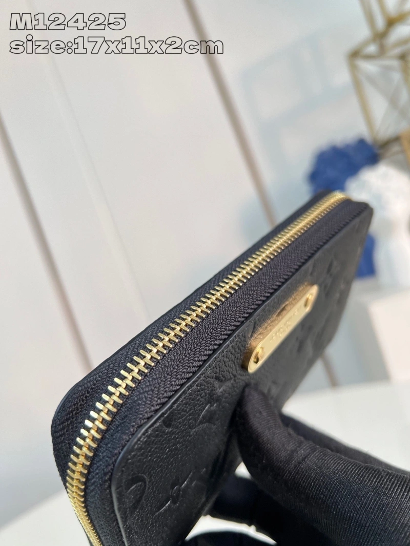 LV Wallets 4365A-0255