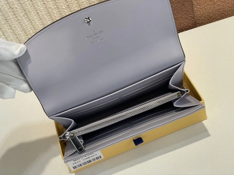 LV Wallets 4365F-0026