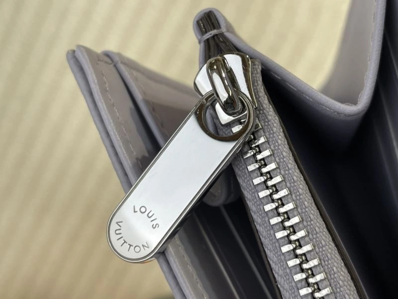 LV Wallets 4365F-0026