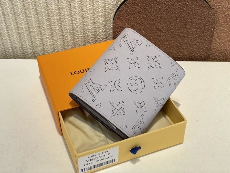 LV Wallets 4365F-0027