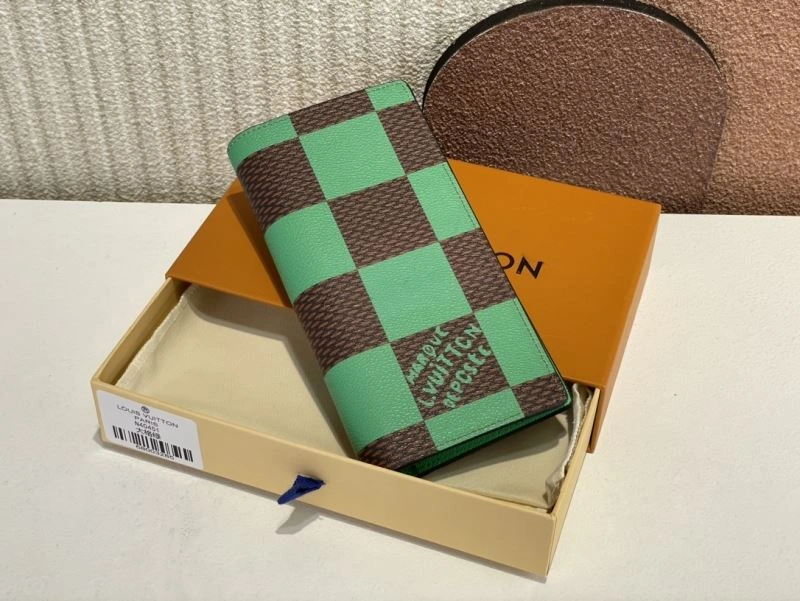 LV Wallets 4365F-0029