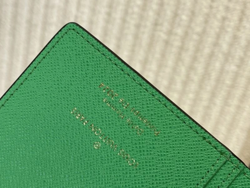 LV Wallets 4365F-0029