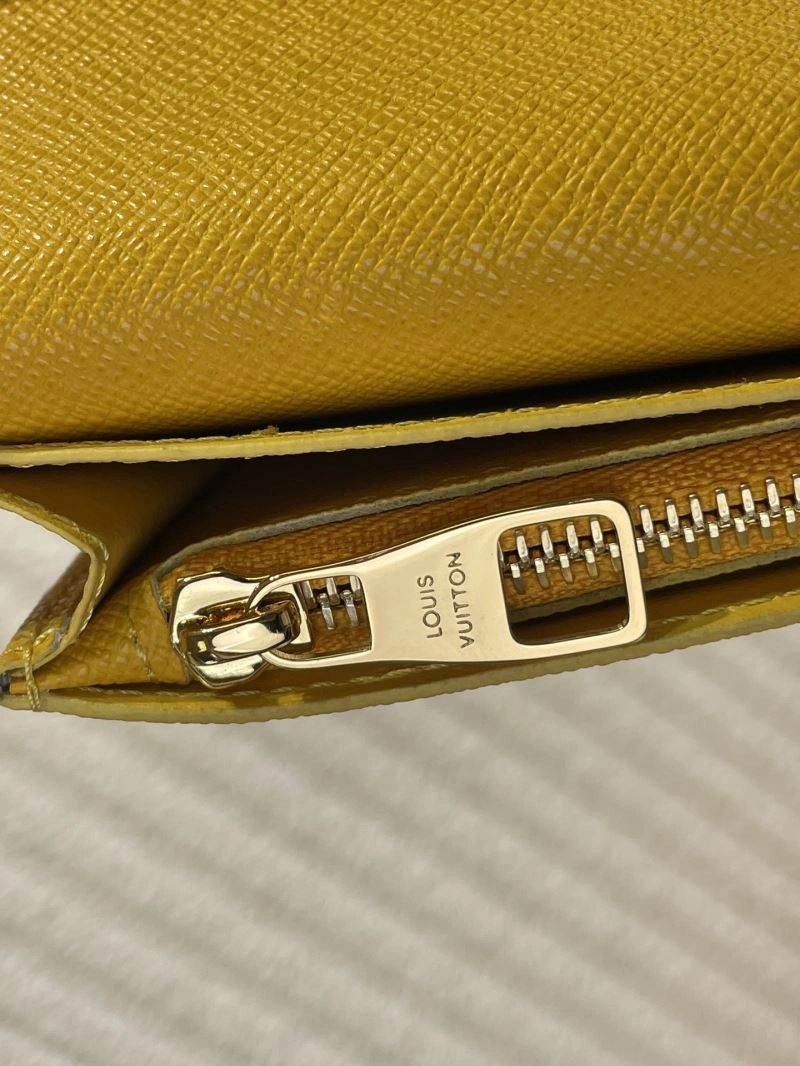 LV Wallets 4365F-0031