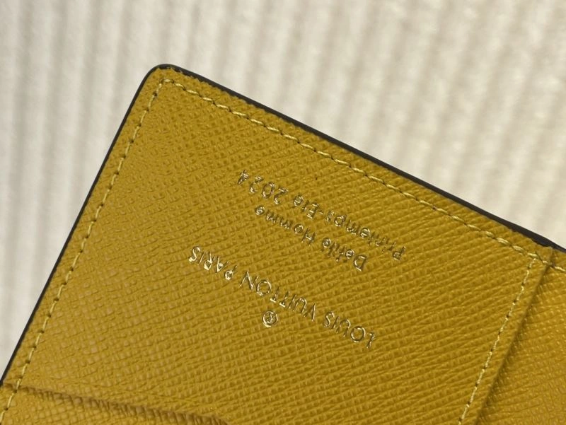 LV Wallets 4365F-0035
