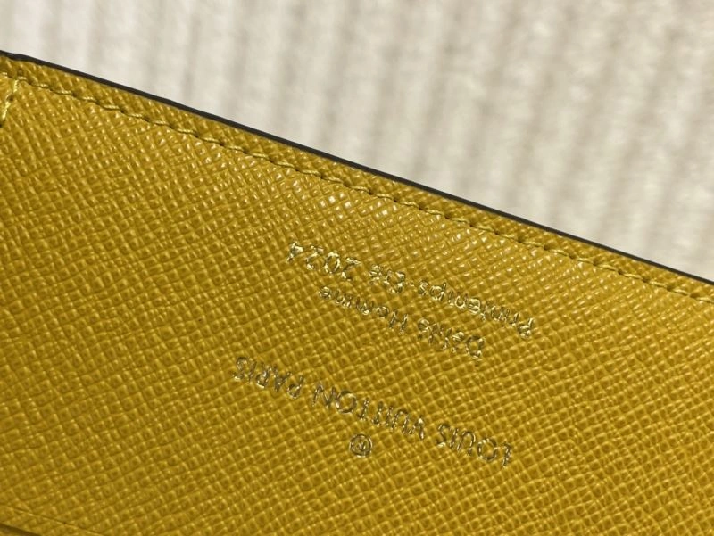 LV Wallets 4365F-0038