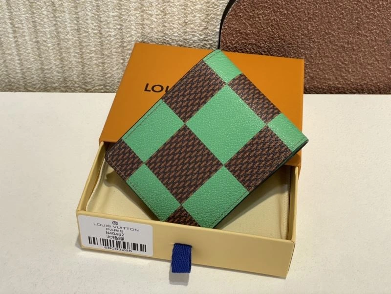 LV Wallets 4365F-0039