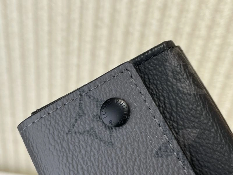 LV Wallets 4365F-0040