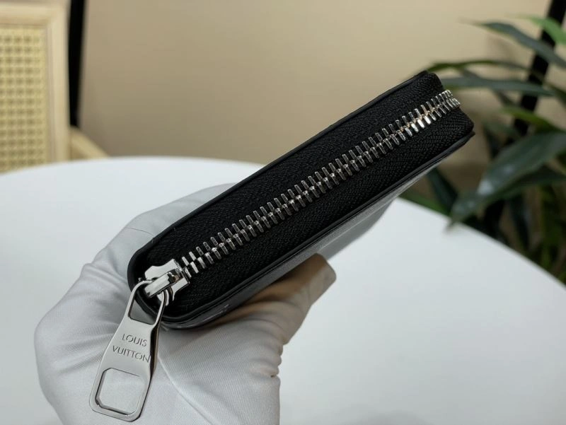 LV Wallets 4365F-0052