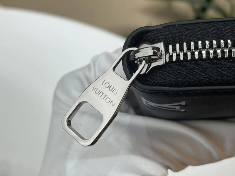 LV Wallets 4365F-0052
