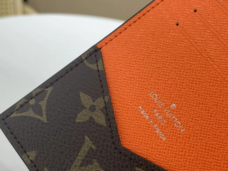 LV Wallets 4365F-0053