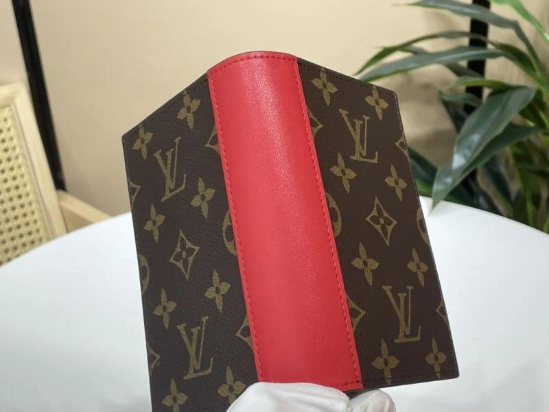 LV Wallets 4365F-0056