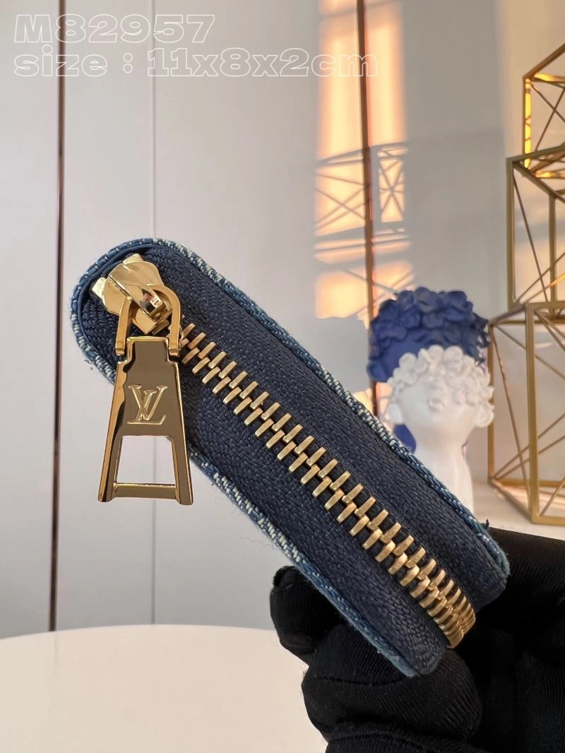 LV Wallets 4365F-0135