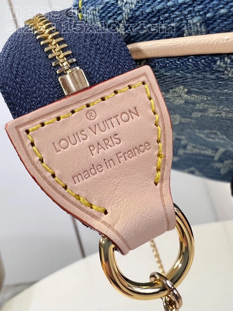LV Wallets 4365F-0150
