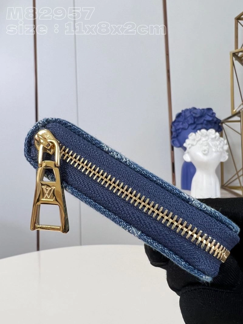LV Wallets 4365F-0152