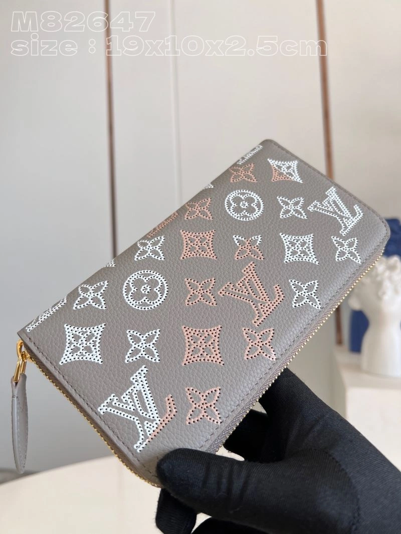 LV Wallets 4365F-0195