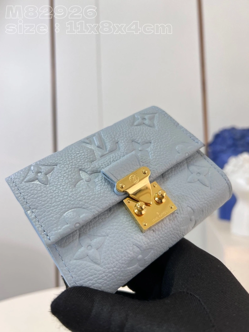 LV Wallets 4365G-0016