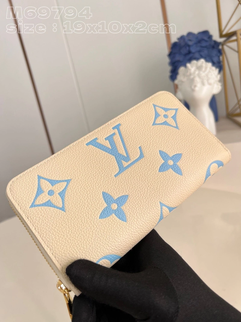 LV Wallets 4365G-0065