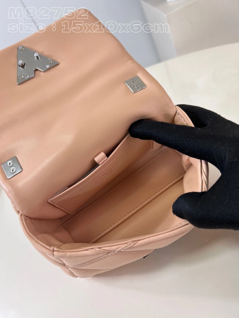 lv twist De*1m bags 4365g-0108