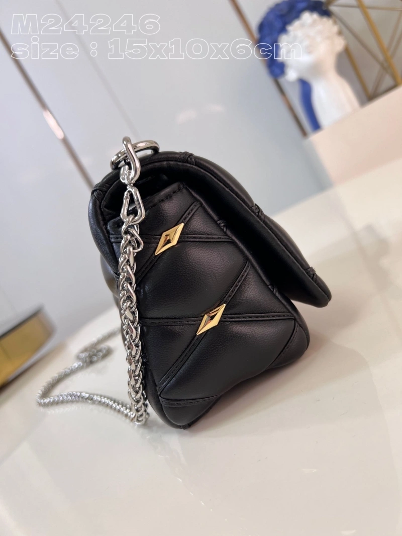 lv twist De*1m bags 4365g-0109