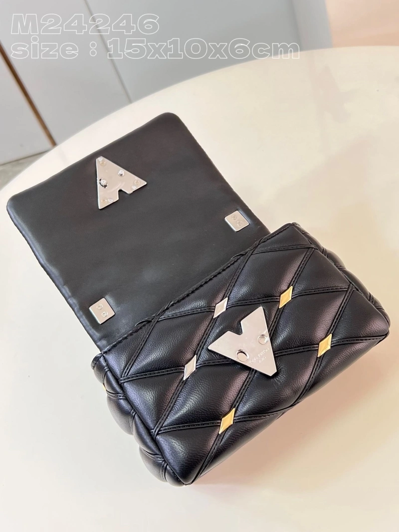 lv twist De*1m bags 4365g-0109