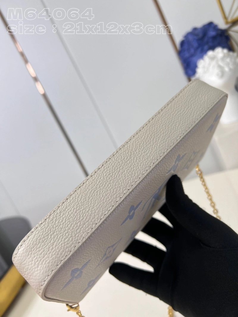 LV Wallets 4365G-0134