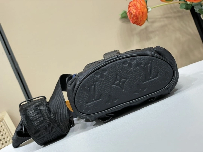 LV Backpacks 4365H-0011
