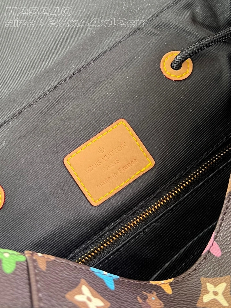 LV Backpacks 4365H-0174