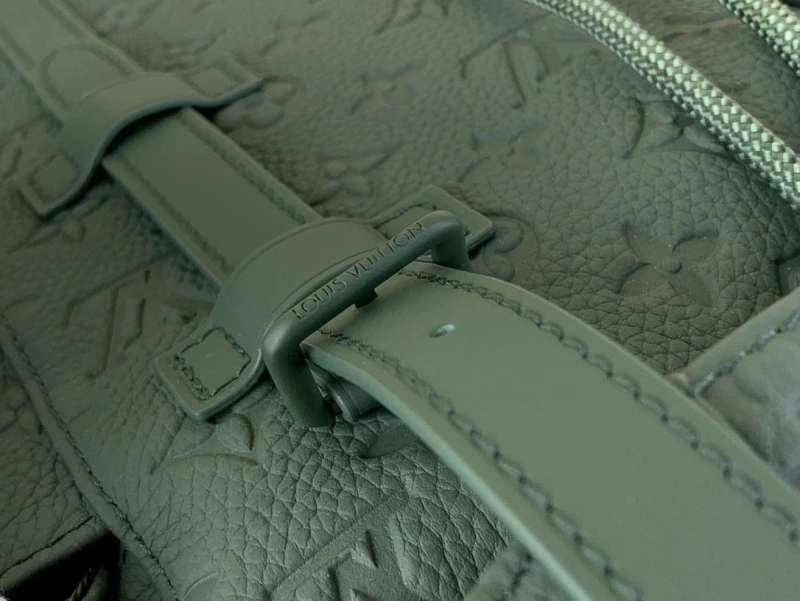LV Backpacks 4365H-0301