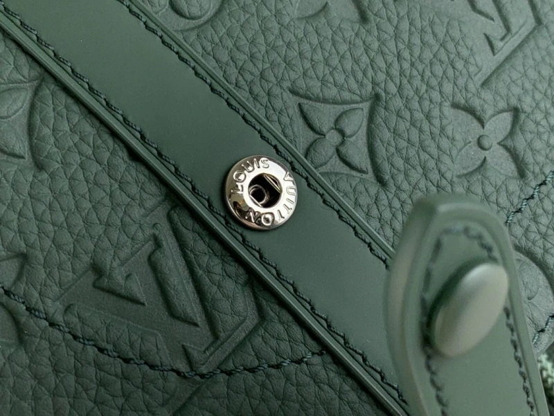 LV Backpacks 4365H-0301