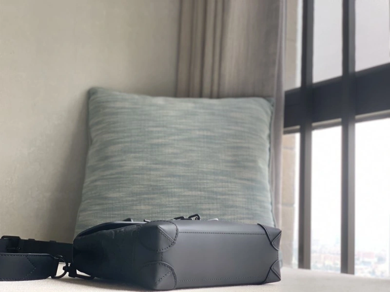 LV Top Handle Bags 4365H-0400