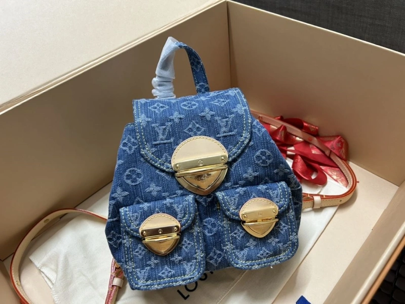 LV Backpacks 4365H-0403