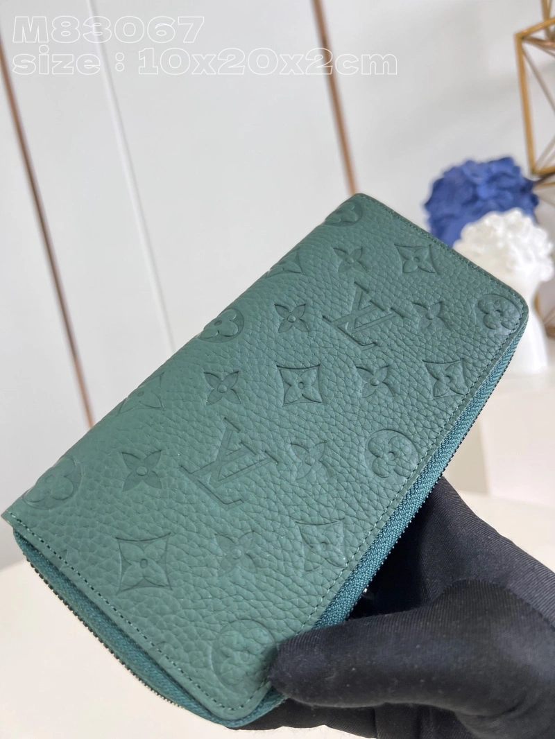 LV Wallets 4365H-0570