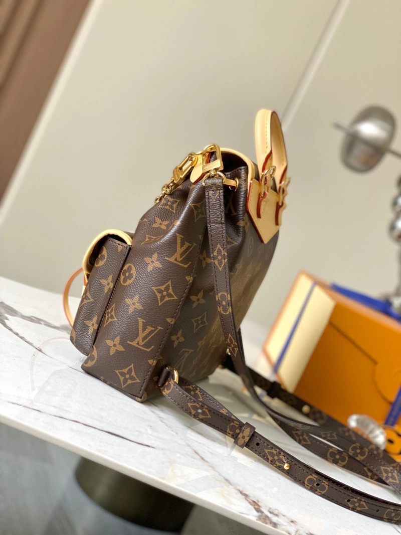 LV Backpacks 4365H-0649