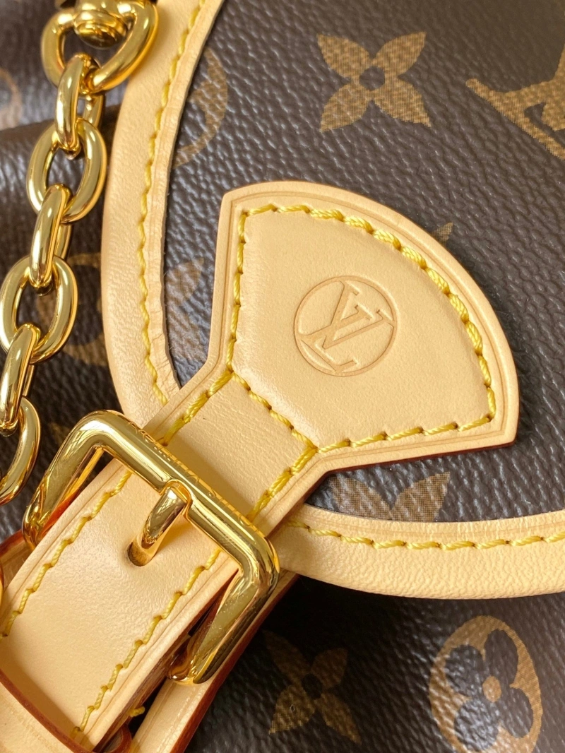 LV Backpacks 4365H-0649