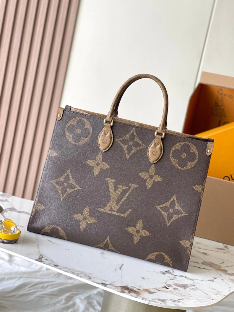 LV Shopping Bags 4365H-0652