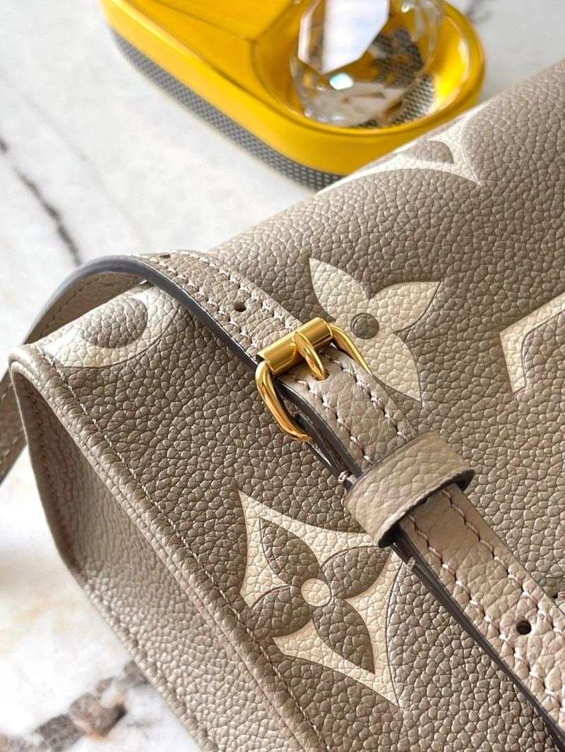 LV Shopping Bags 4365H-0663