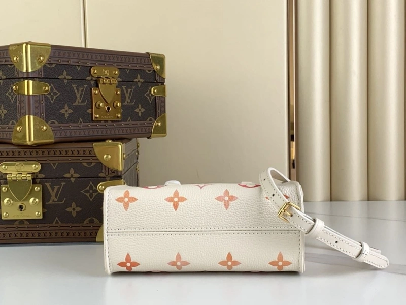 LV Shopping Bags 4365H-0679