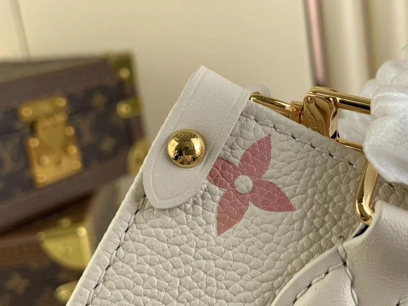 LV Shopping Bags 4365H-0679