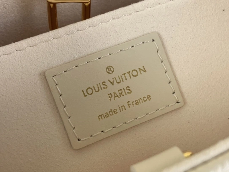 LV Shopping Bags 4365H-0679