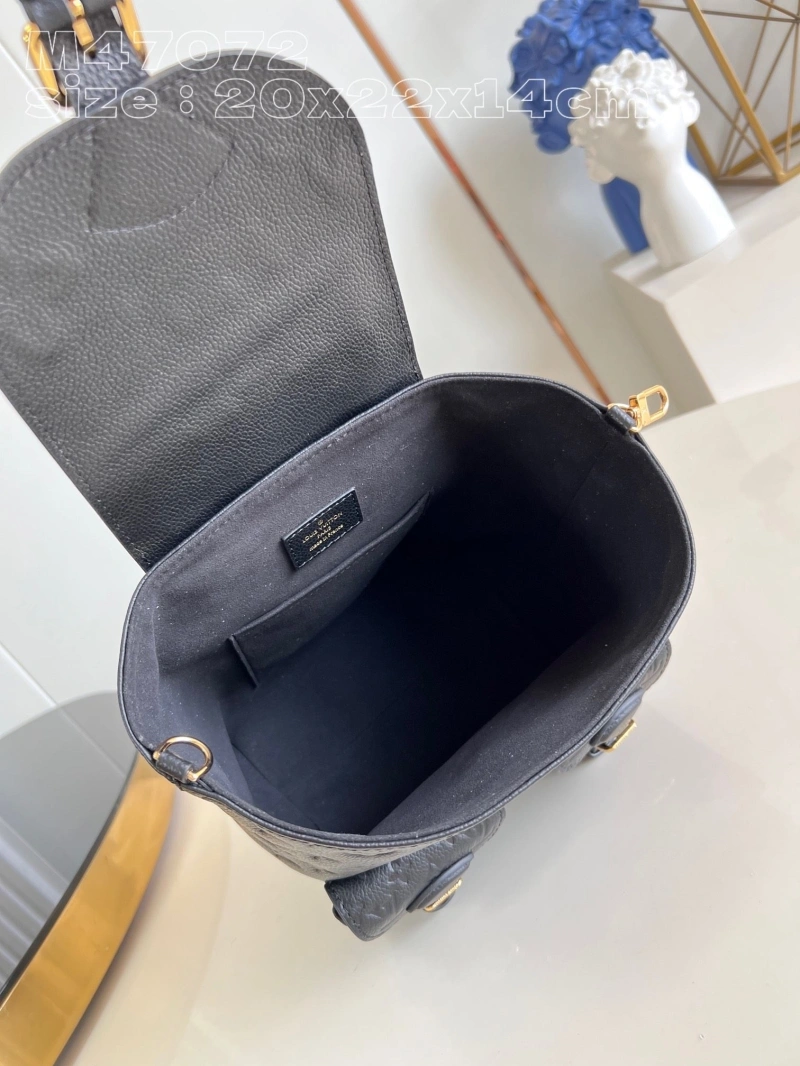 LV Backpacks 4365H-0690