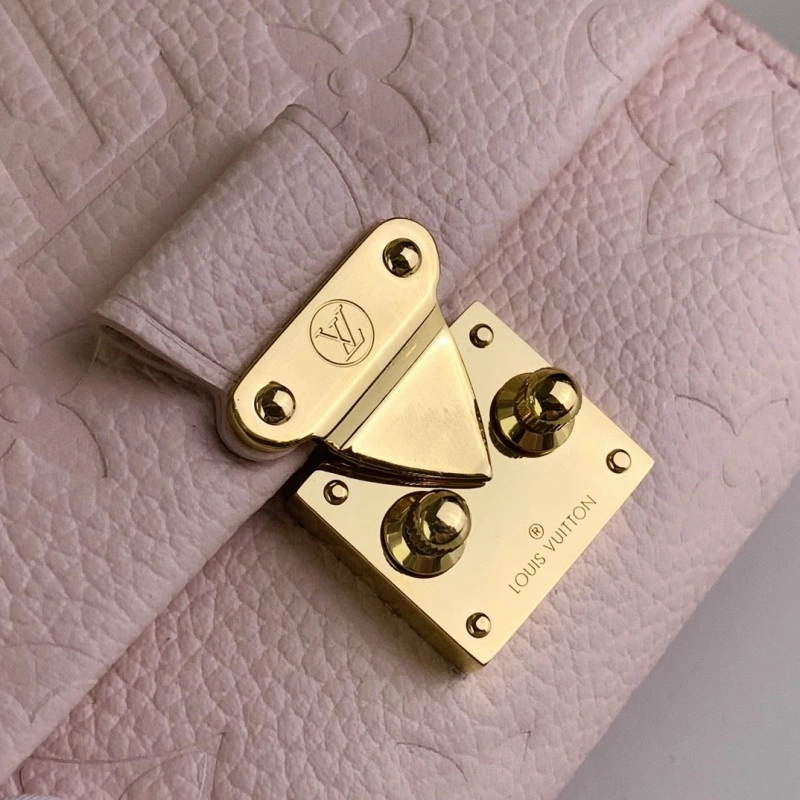 LV Wallets 4365I-0082