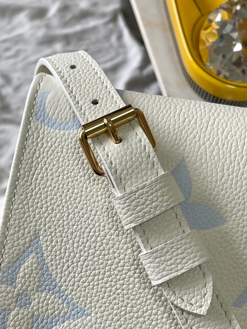 LV Shopping Bags 4365I-0096