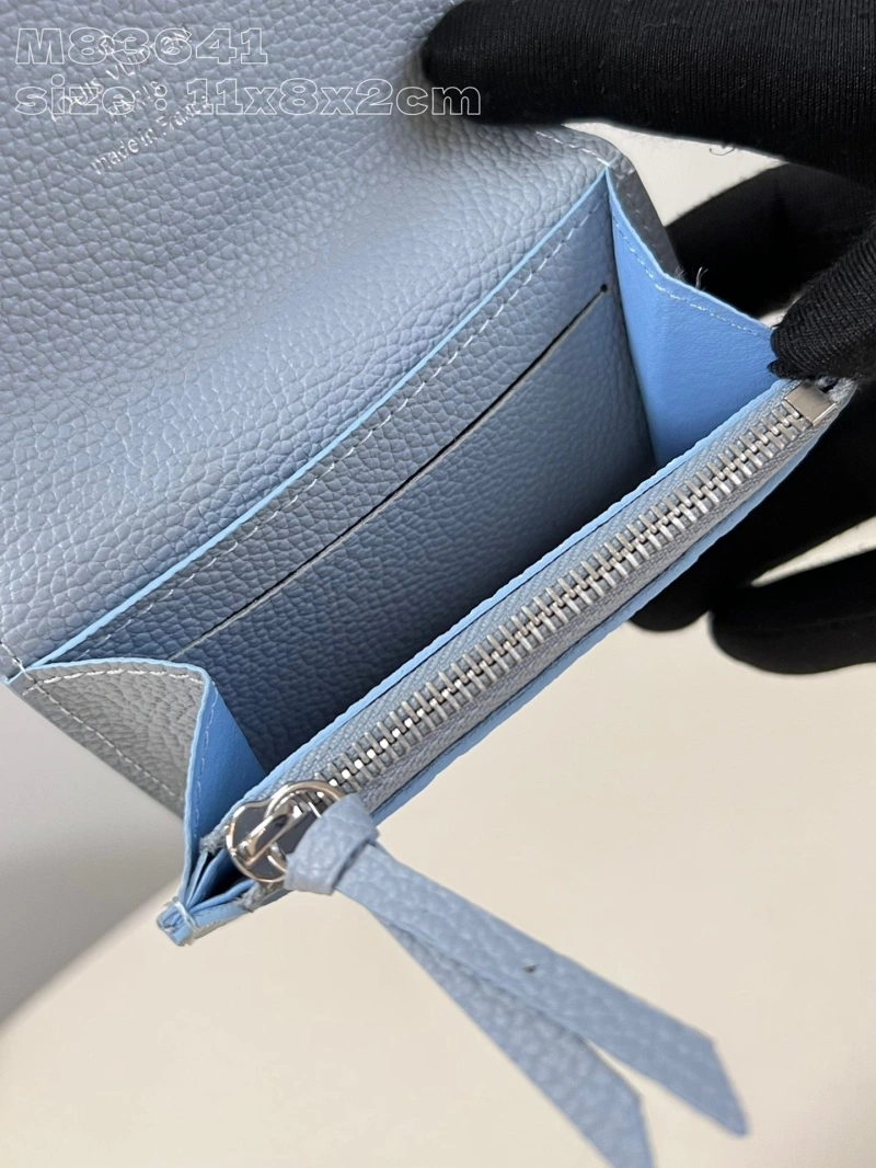 LV Wallets 4365I-0619