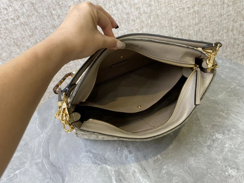 F**di top handle bags 4370-0016
