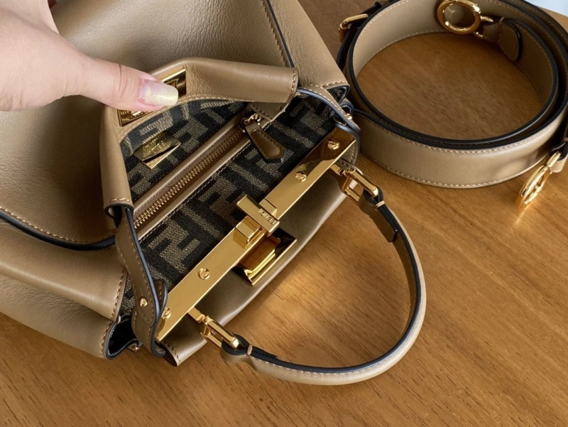 F**di top handle bags 4370-0018